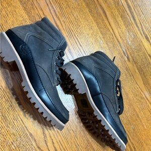 Chaco Yonder Mens 8 Boots Black Laceup Hiking Leather Outdoor